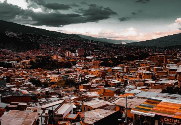 luiyisalcie01-medellin-pixabay (1) A pre-event tour from Cinemotion Labs frames Medellín as a hub for international productions. Photo by Luiyisalcie01 from Pixabay.